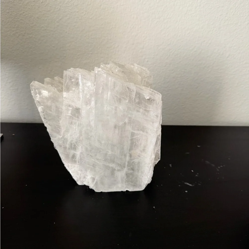 Selenite rock
